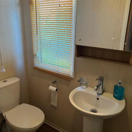 Beautiful Sea View Caravan Apartment Filey